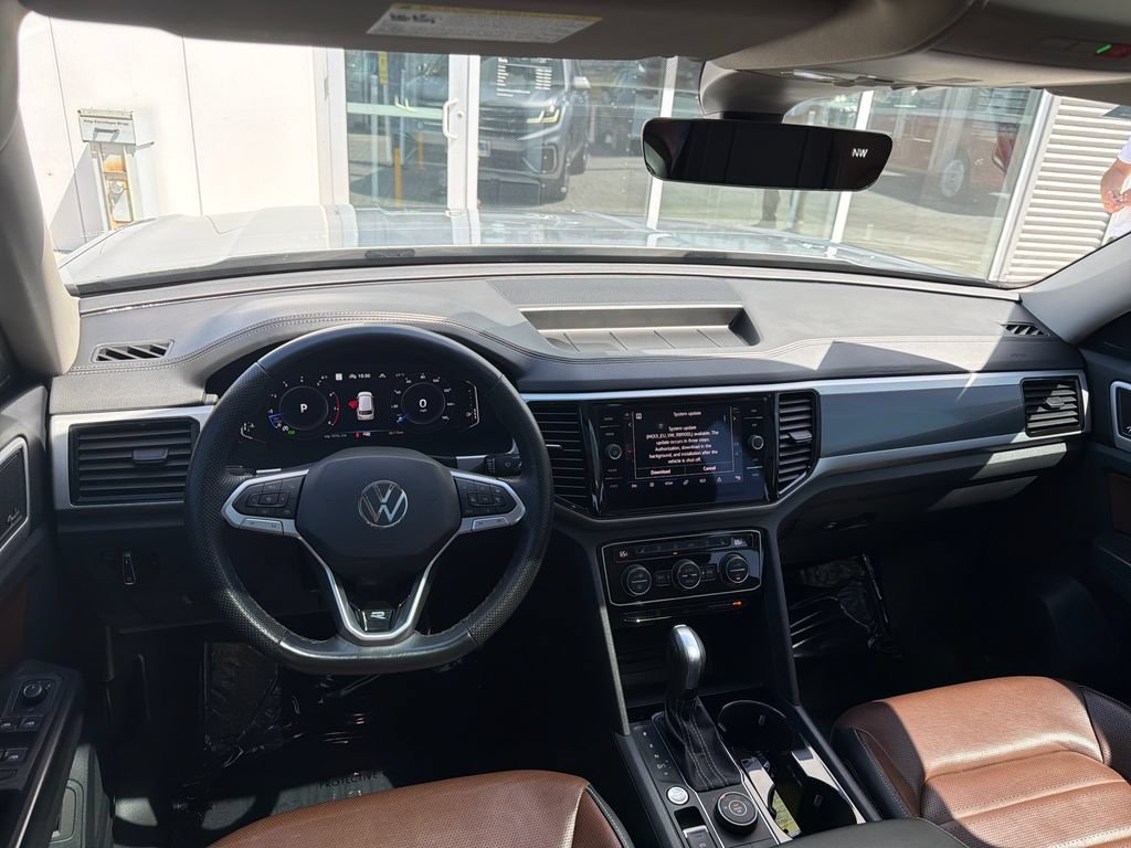 Certified 2023 Volkswagen Atlas SEL Premium AWD/4WD image 15