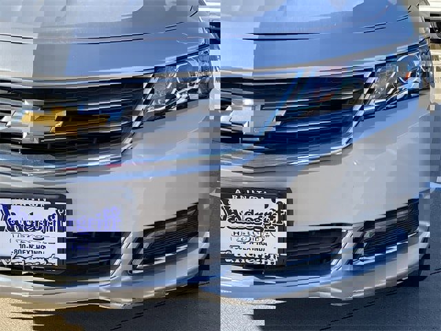 Used 2018 Chevrolet Impala LT image 9