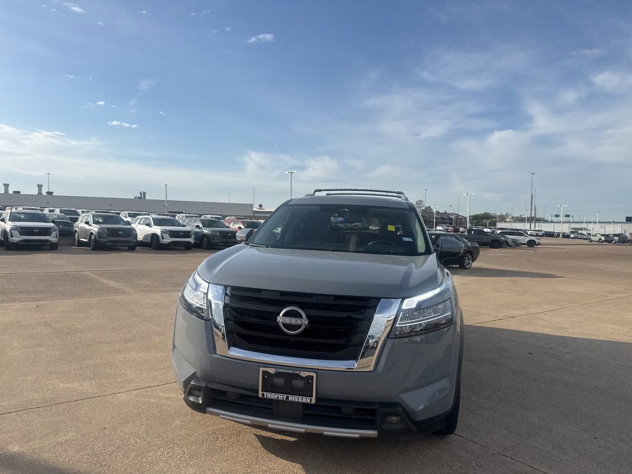 Certified 2023 Nissan Pathfinder Platinum w/ Cargo Package image 5
