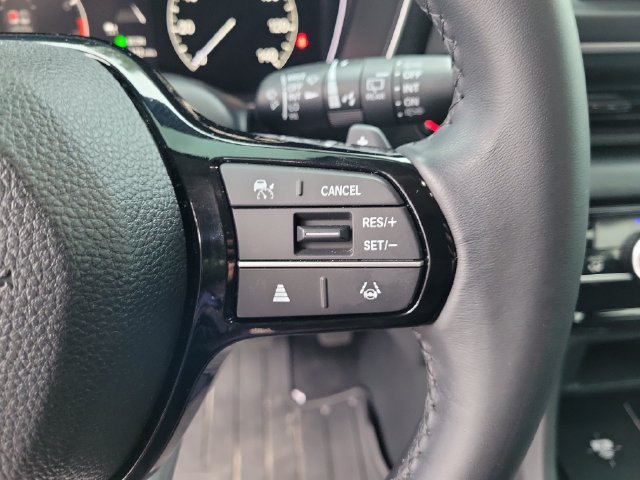 Used 2025 Honda Pilot EX-L image 25
