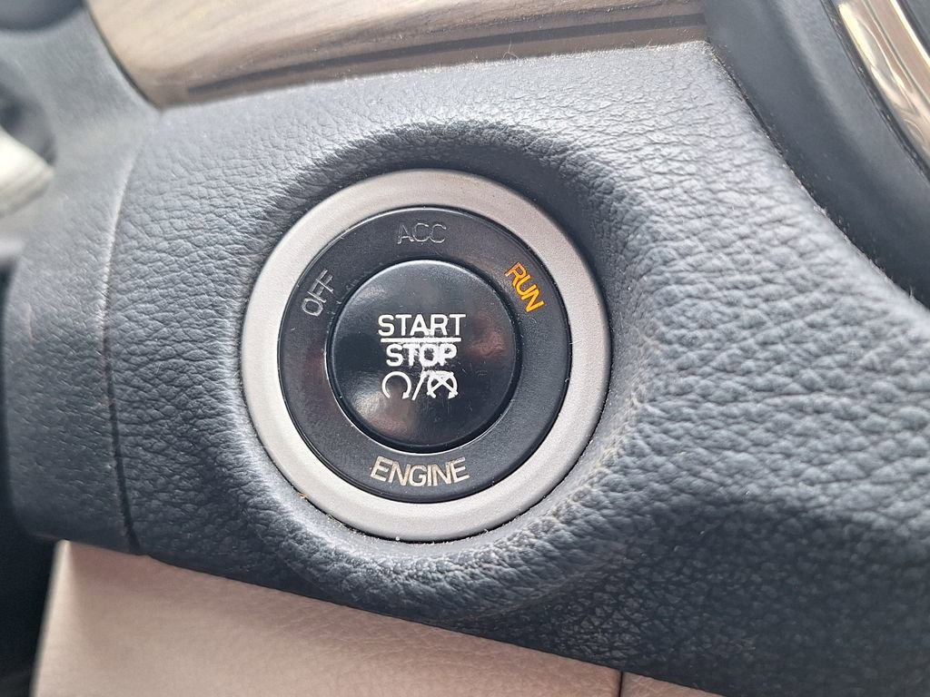 Used 2016 Chrysler 200 C w/ Premium Group AWD/4WD image 23