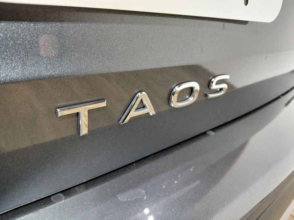 Used 2022 Volkswagen Taos SE image 25
