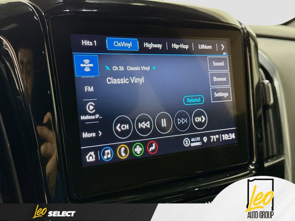 Used 2023 Chevrolet Traverse LT w/ Midnight/Sport Edition image 14