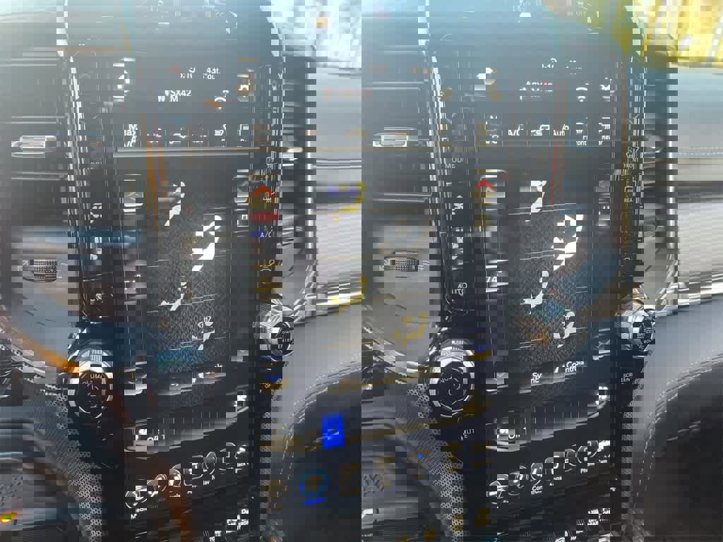 Used 2021 RAM 3500 Limited image 19