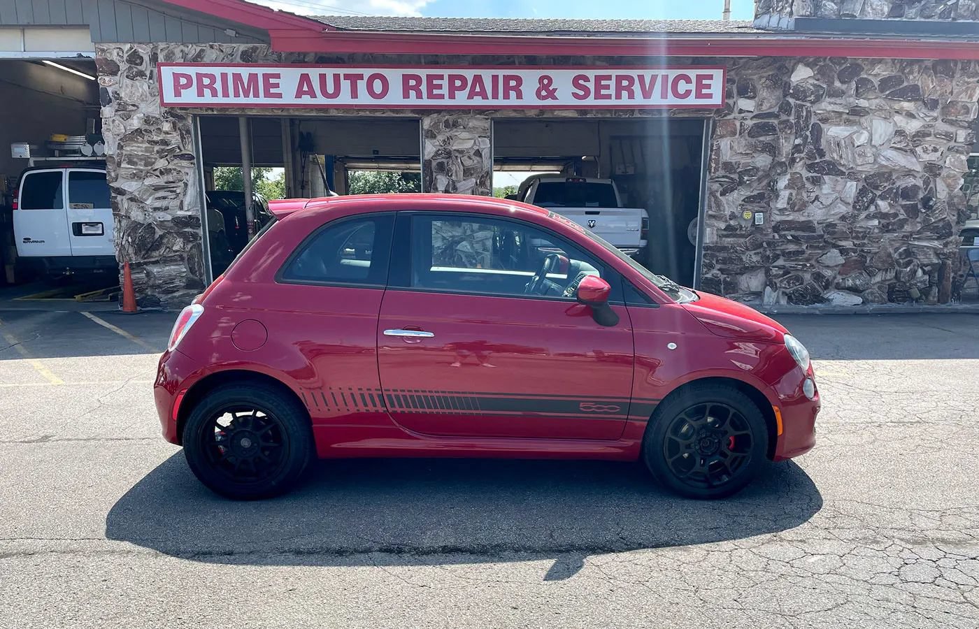 Used 2015 FIAT 500 Sport w/ Sport Appearance Group FWD image 8