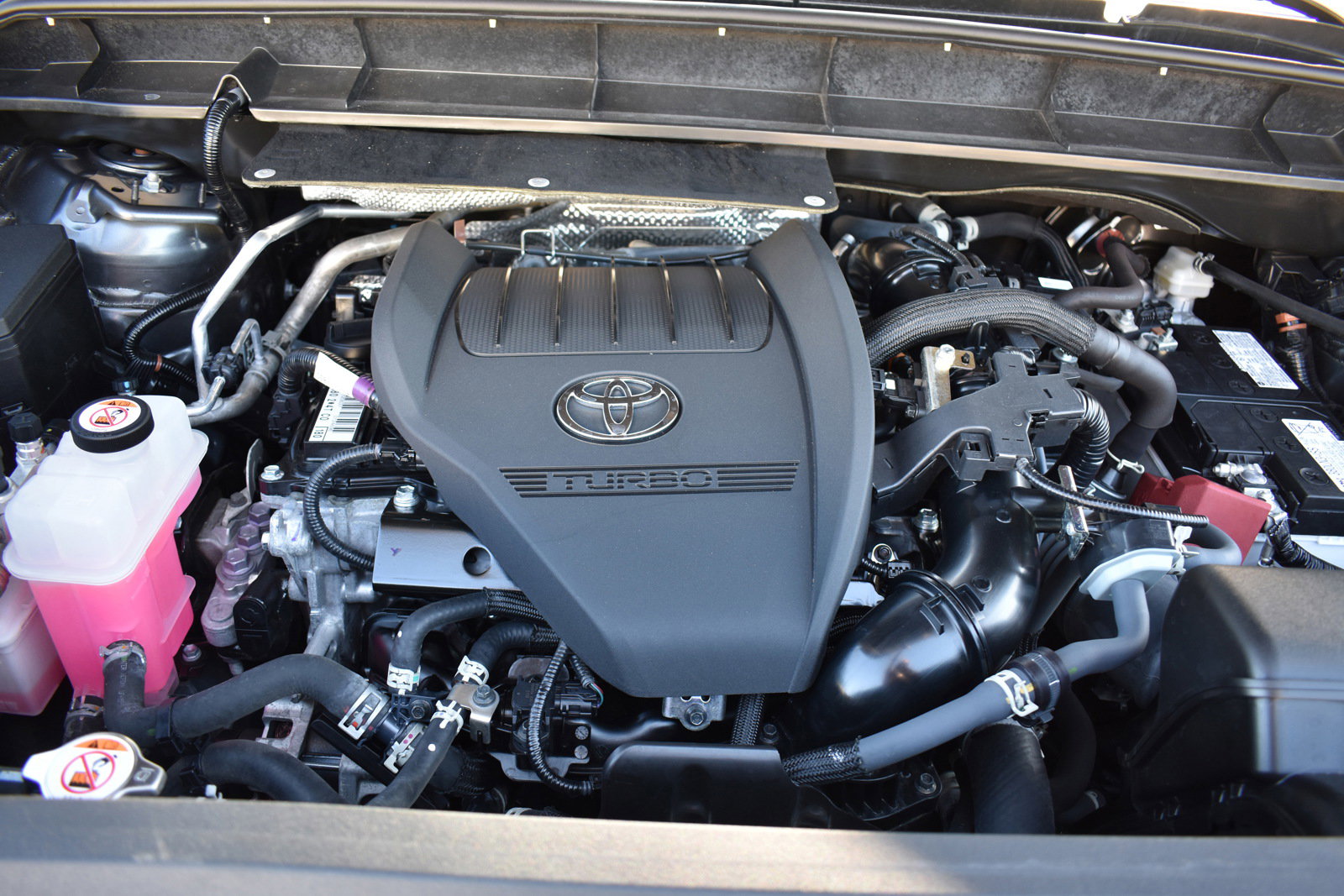 Used 2024 Toyota Highlander Limited image 36