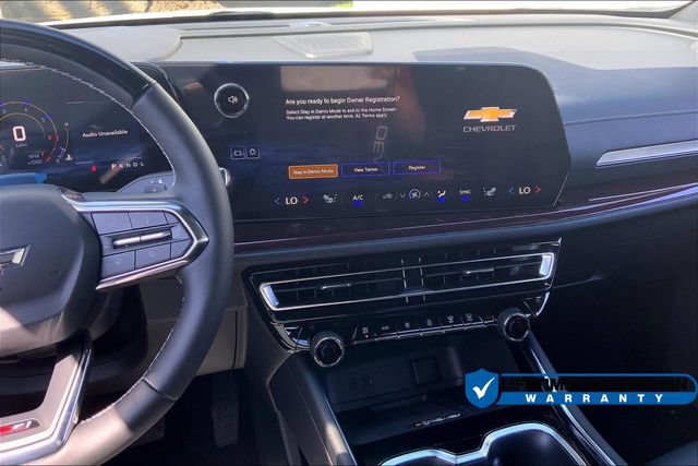 New 2026 Chevrolet Traverse Z71 w/ Enhanced Driving Package AWD/4WD image 8