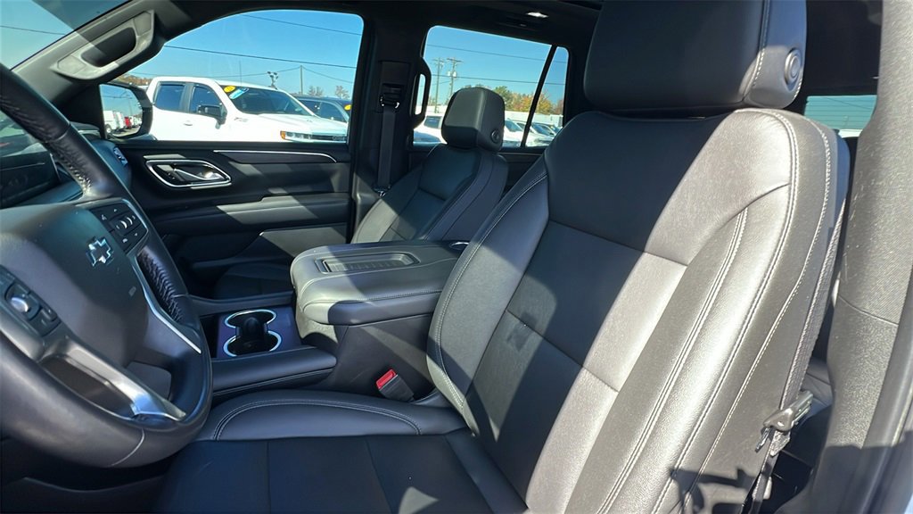 Used 2022 Chevrolet Tahoe Z71 w/ Luxury Package image 15