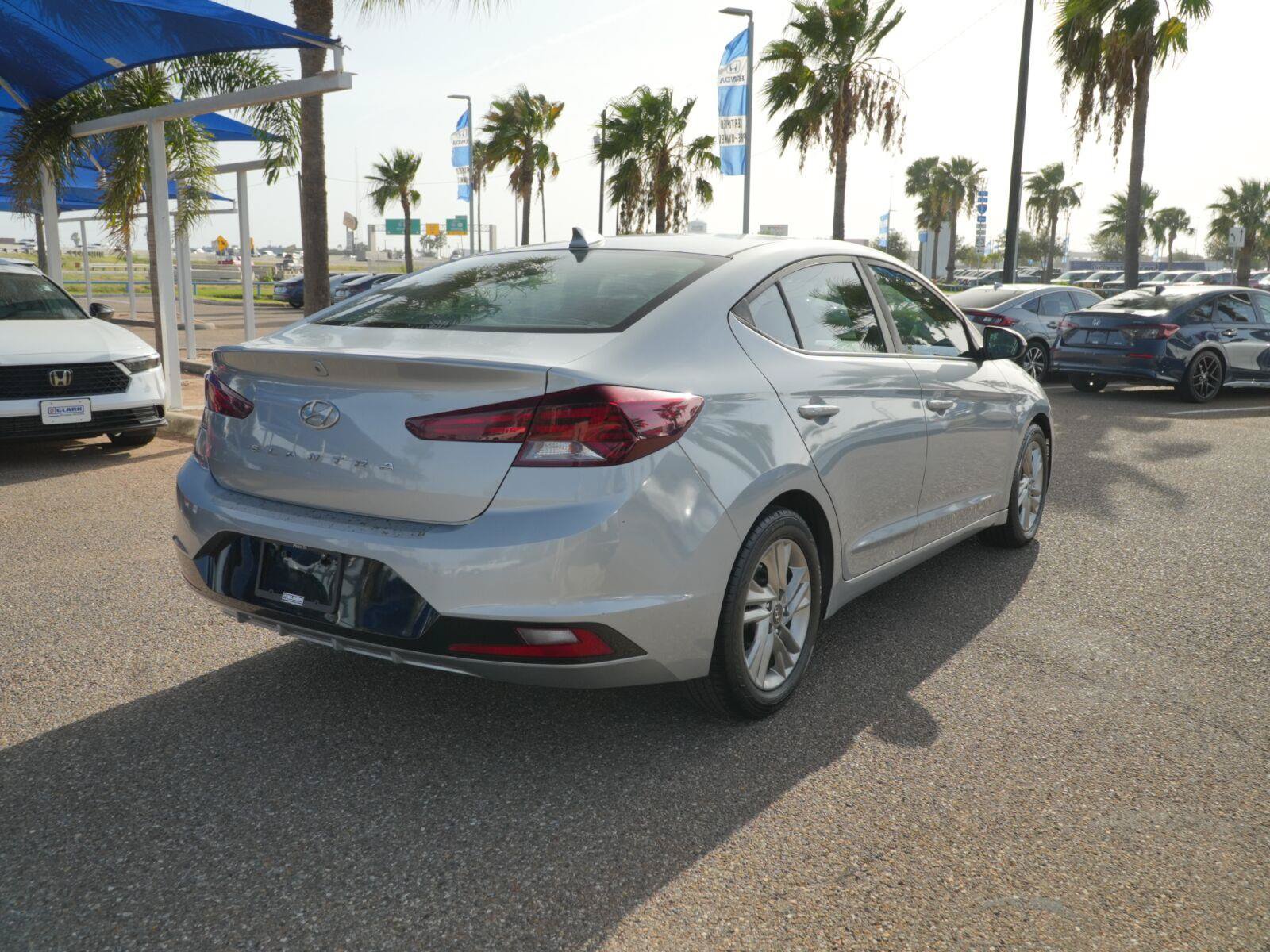 Used 2020 Hyundai Elantra SEL FWD image 9