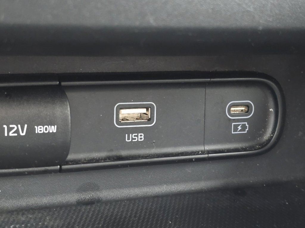 Used 2024 Kia Seltos SX image 8