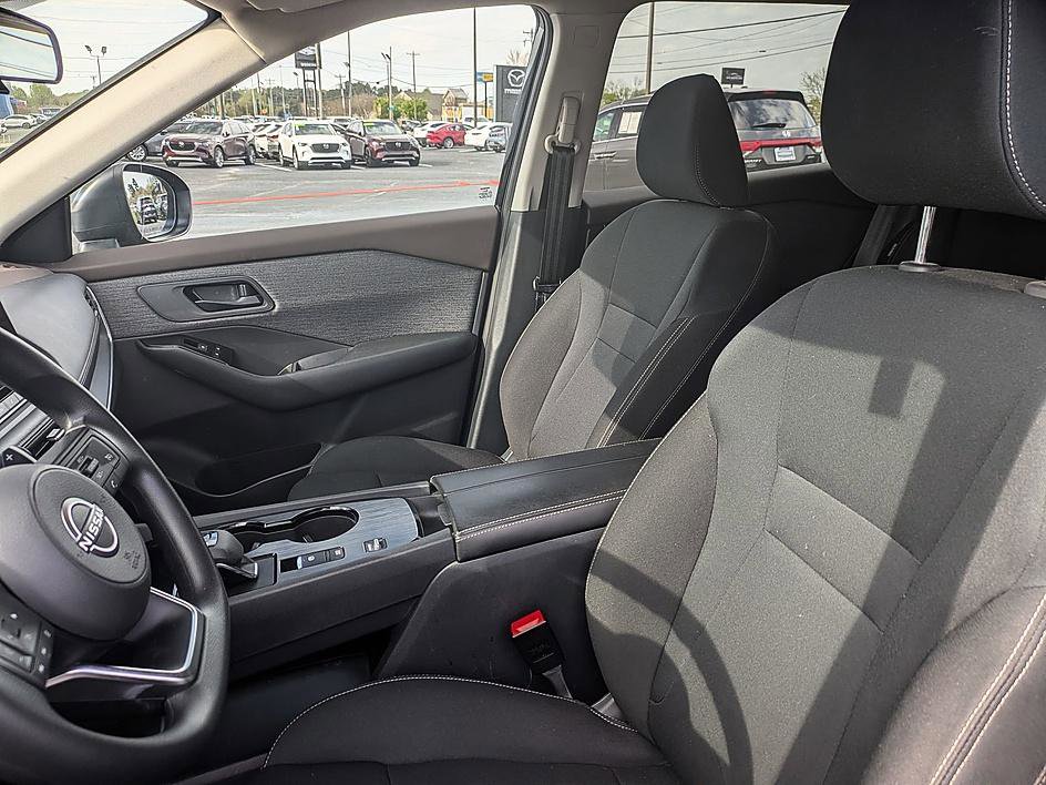 Used 2023 Nissan Rogue S image 10