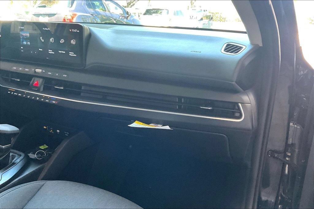 Used 2025 Kia K4 FWD image 26