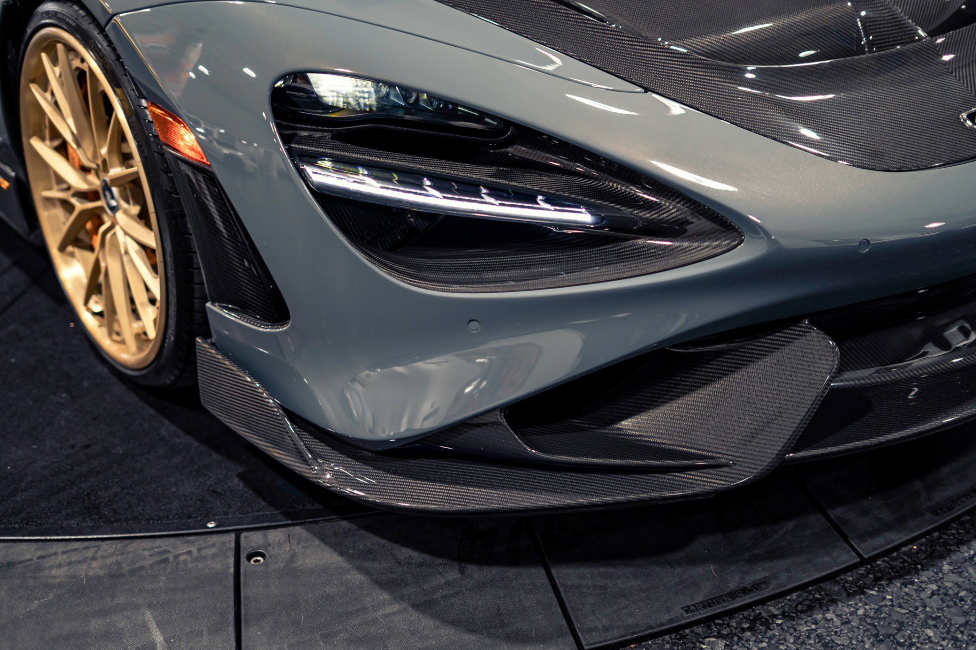 Used 2021 McLaren 765LT RWD image 29