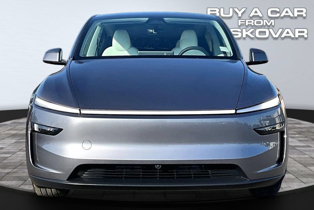 Used 2026 Tesla Model Y AWD image 3