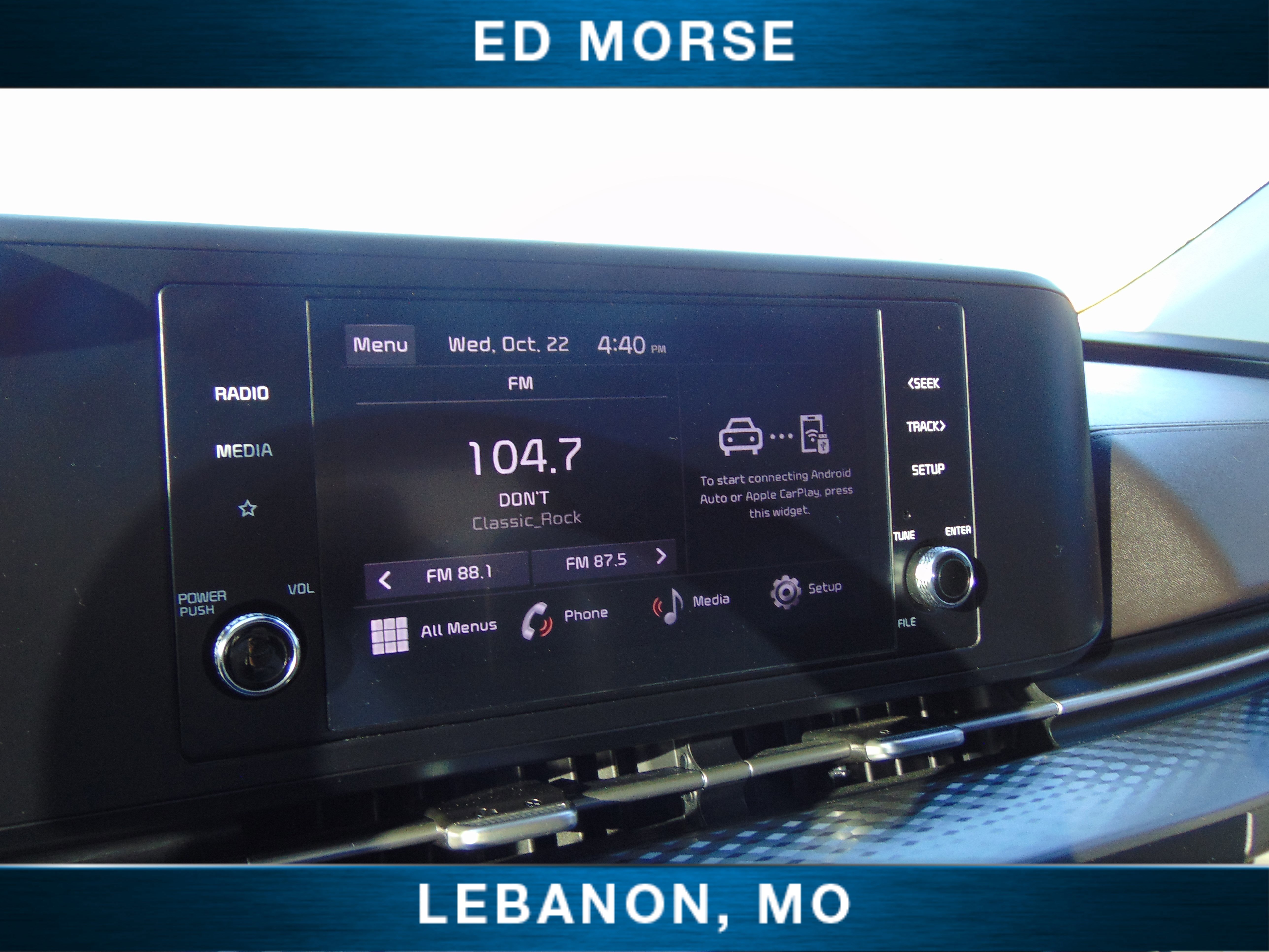 Used 2023 Kia Carnival LX image 27