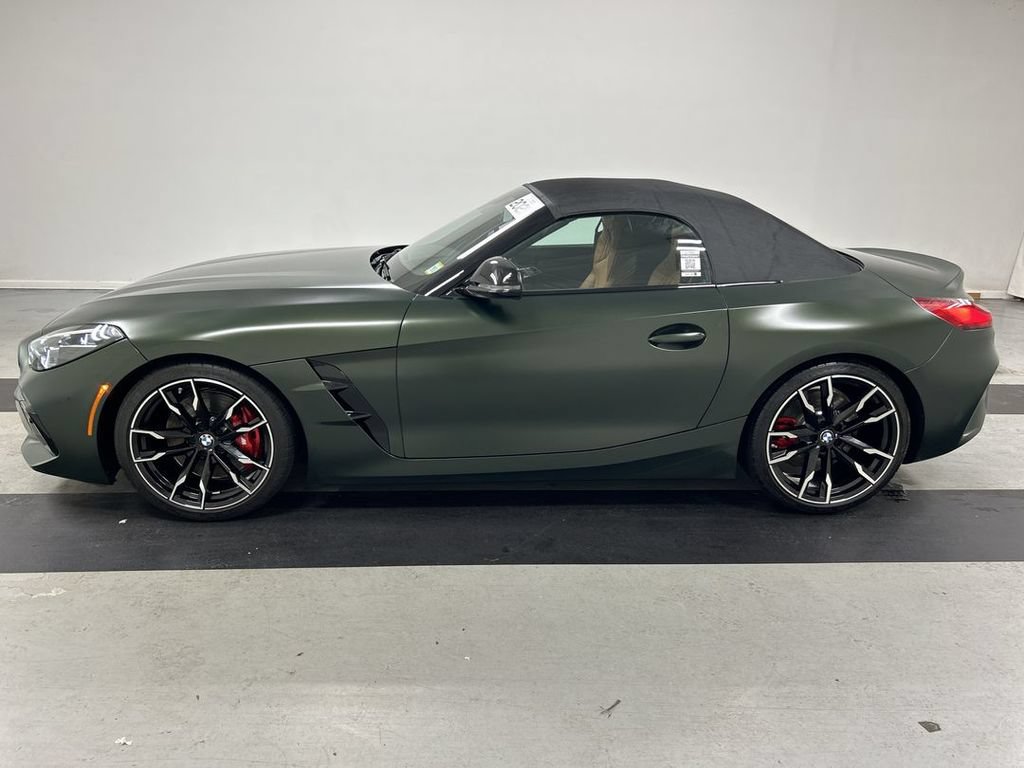 Used 2025 BMW Z4 M40i w/ Edition RWD image 6