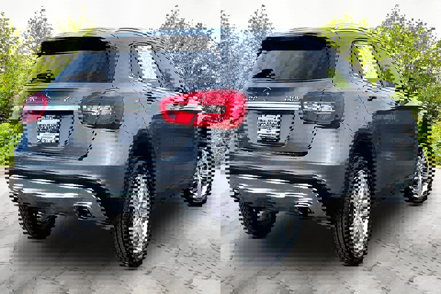 Used 2017 Mercedes-Benz GLA 250 4MATIC image 13