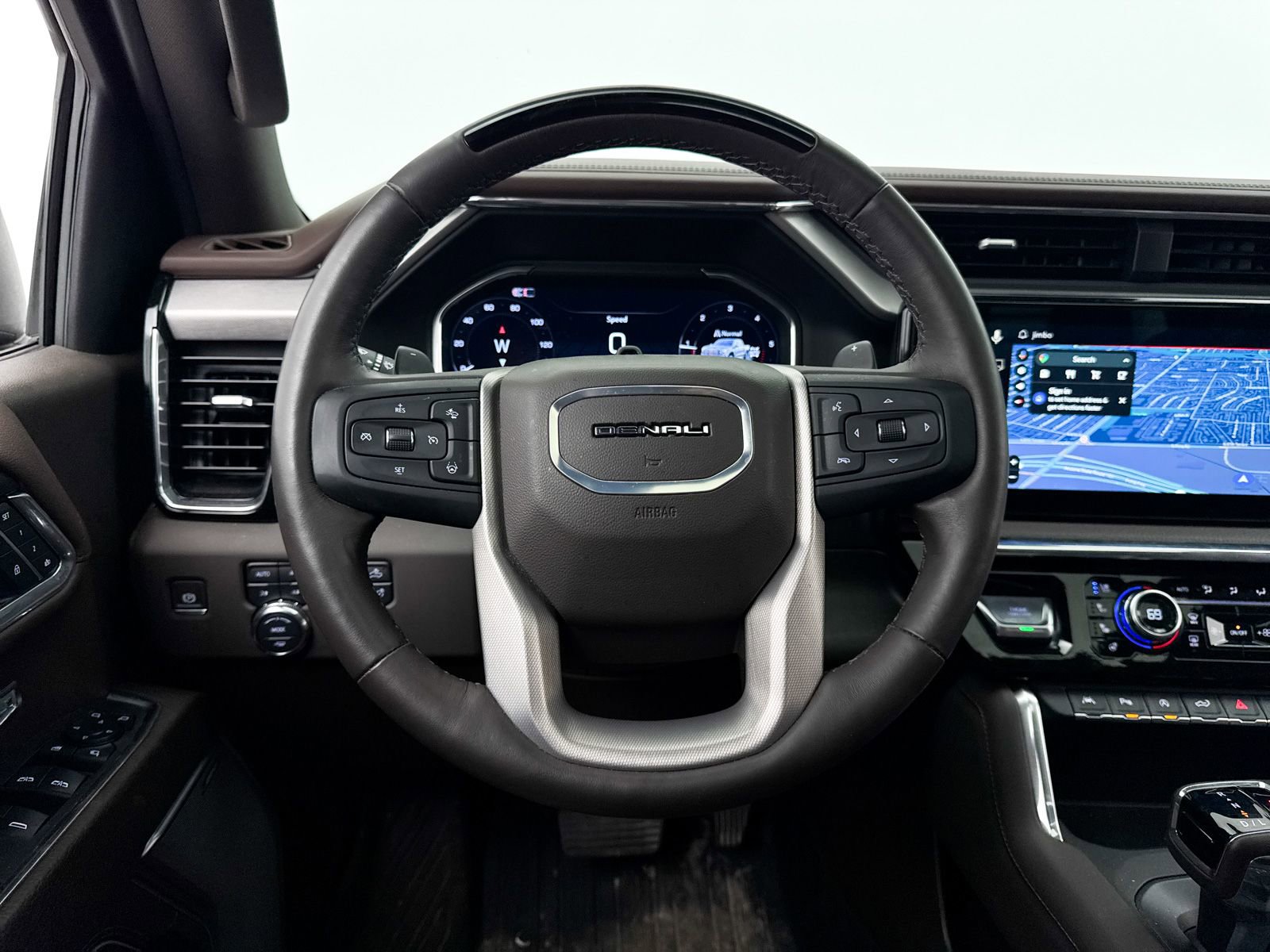 Used 2025 GMC Sierra 1500 Denali image 4