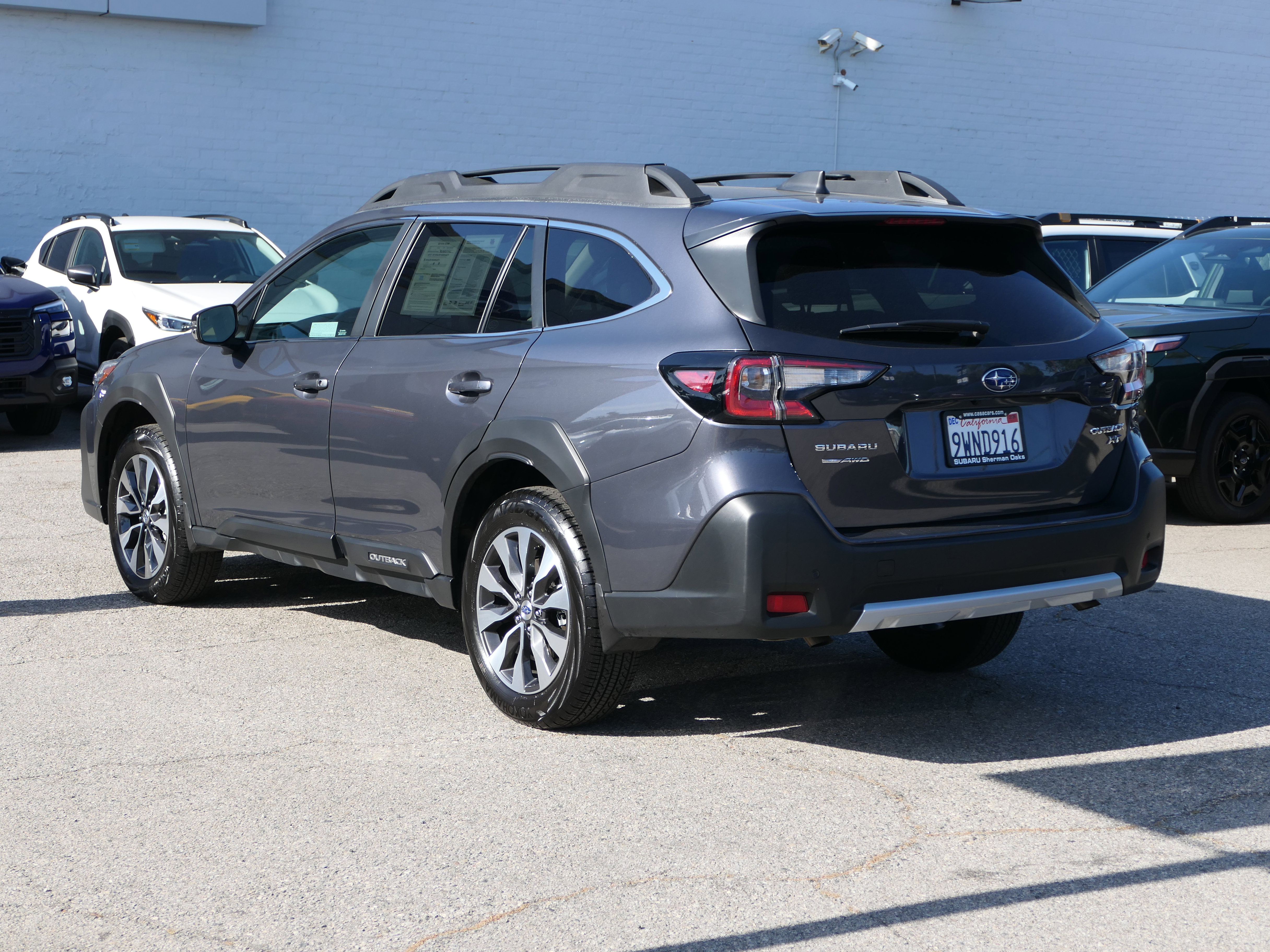 Certified 2025 Subaru Outback Limited XT AWD/4WD image 3