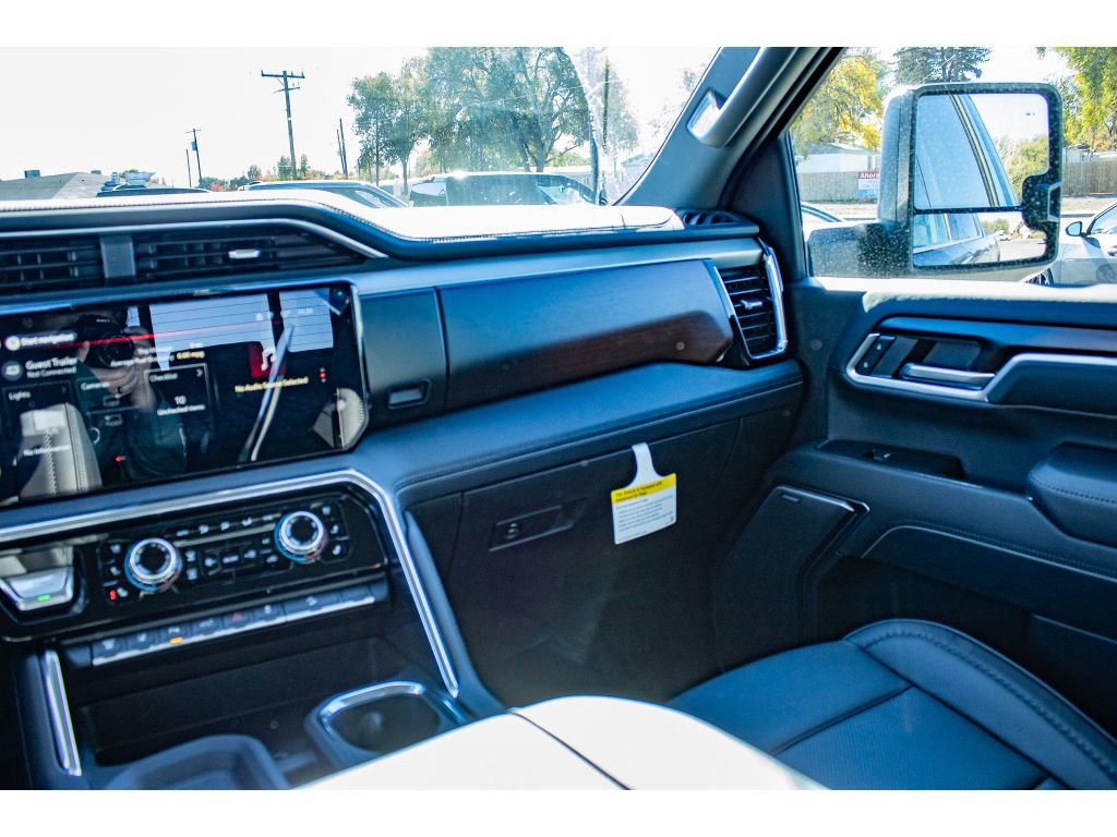 New 2026 GMC Sierra 3500 Denali w/ Denali Reserve Package image 34