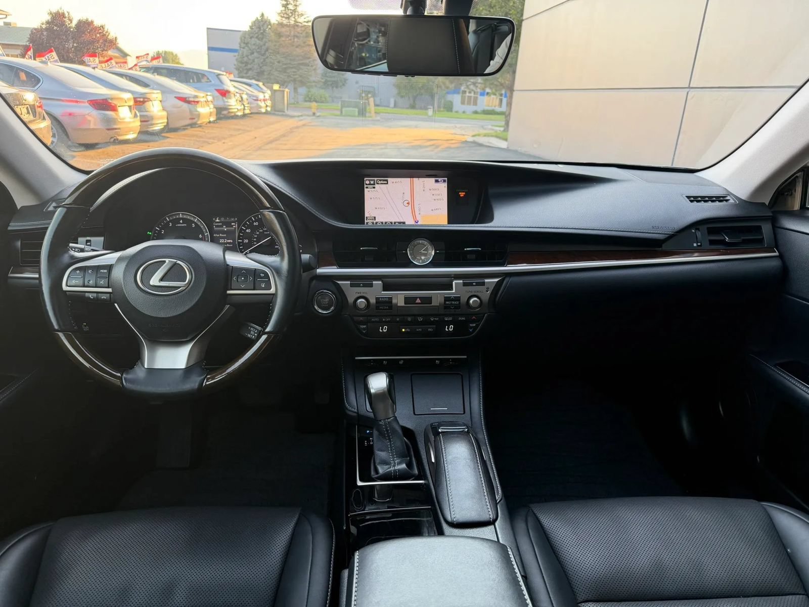 Used 2016 Lexus ES 350 w/ Navigation System Package FWD image 13