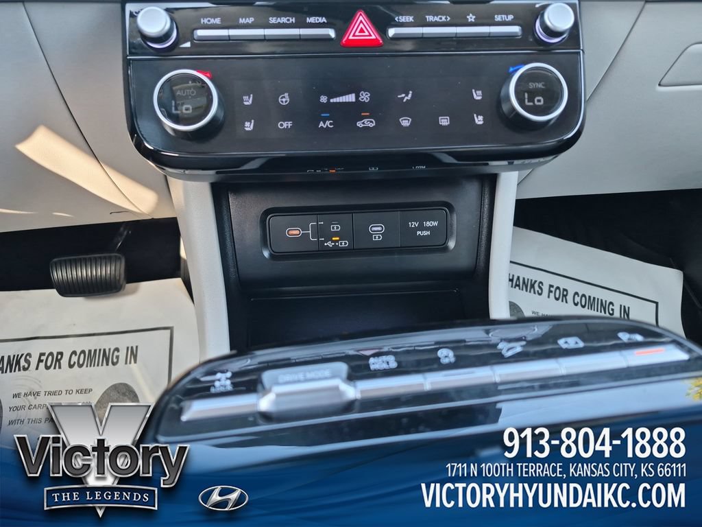 Used 2025 Hyundai Tucson Limited AWD/4WD image 18