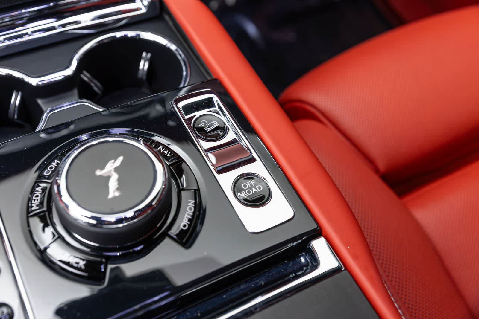 Used 2021 Rolls-Royce Cullinan AWD/4WD image 39