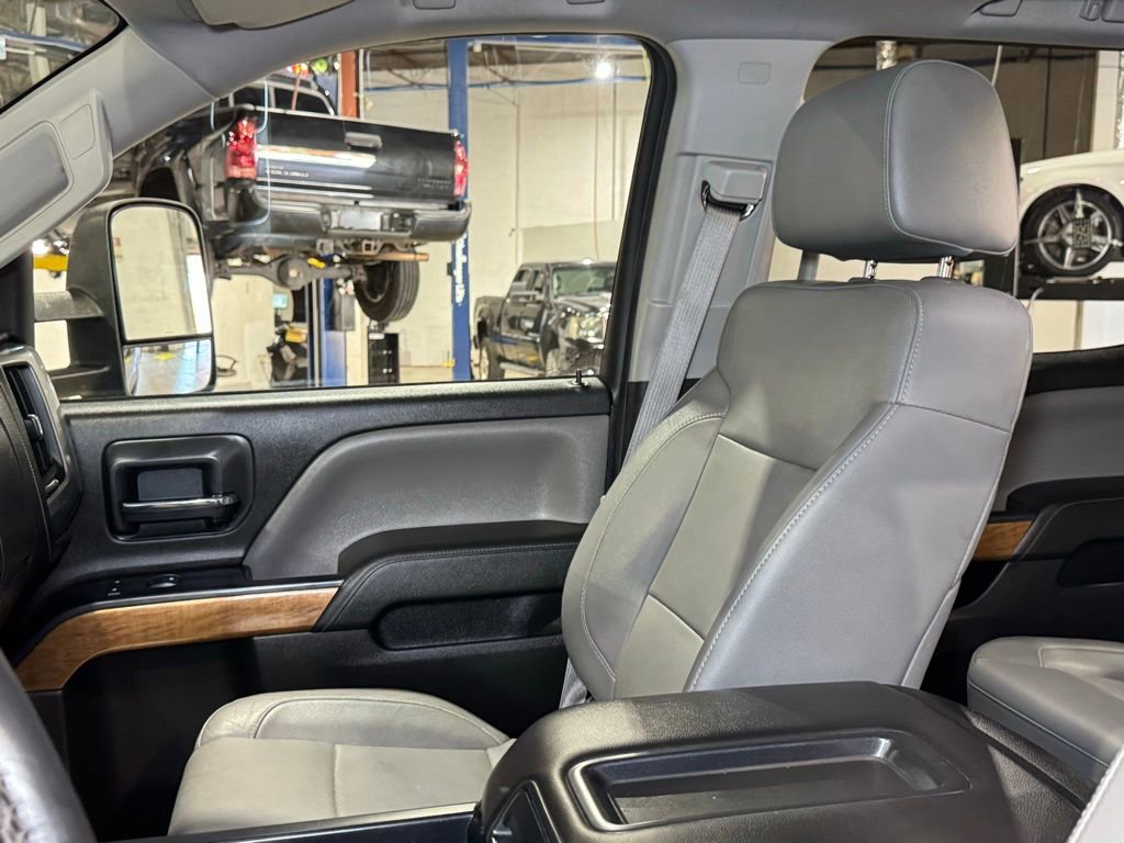 Used 2015 Chevrolet Silverado 3500 LTZ w/ Duramax Plus Package image 25