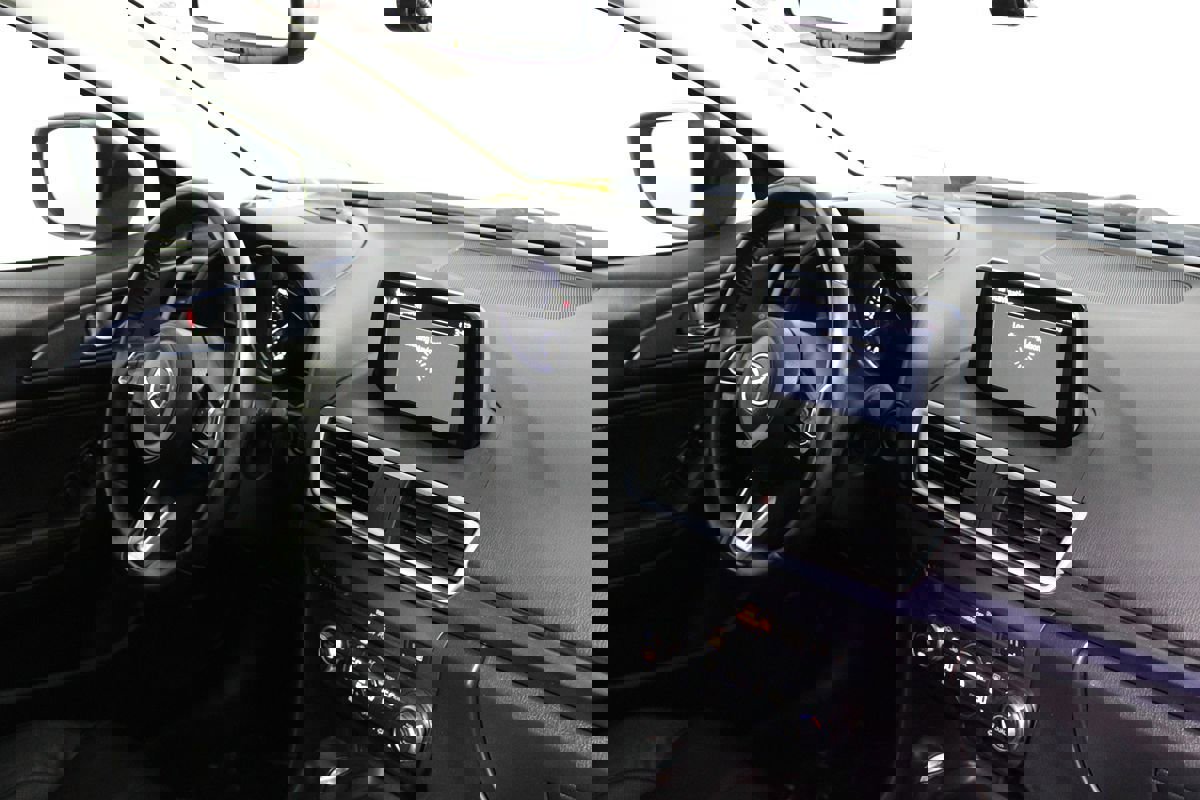 Used 2018 MAZDA MAZDA3 Grand Touring w/ Premium Equipment Package image 13