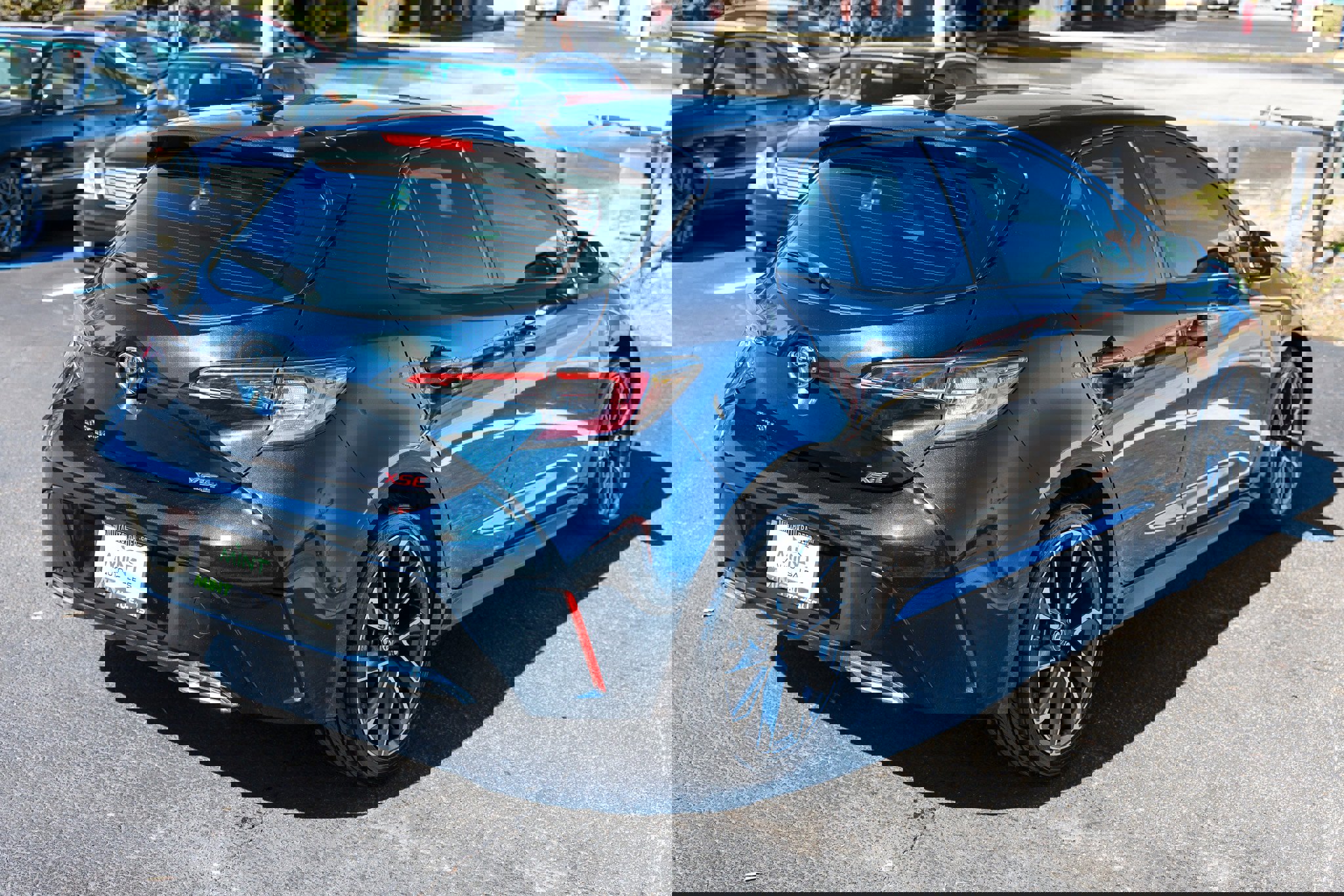 Used 2021 Toyota Corolla XSE image 16