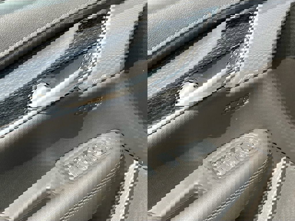 New 2025 Cadillac XT5 Premium Luxury w/ Technology Package image 18