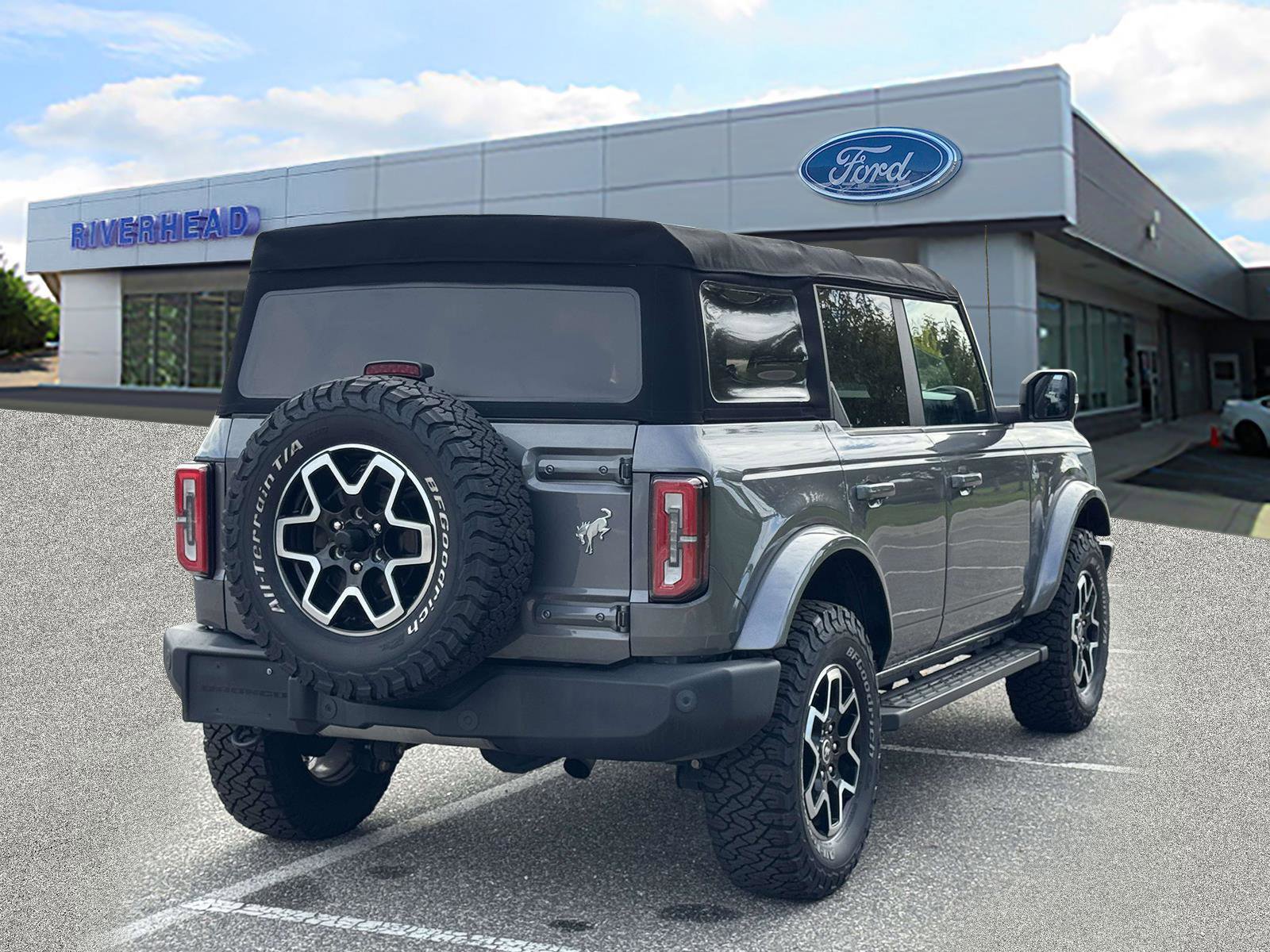 Used 2021 Ford Bronco Outer Banks image 5