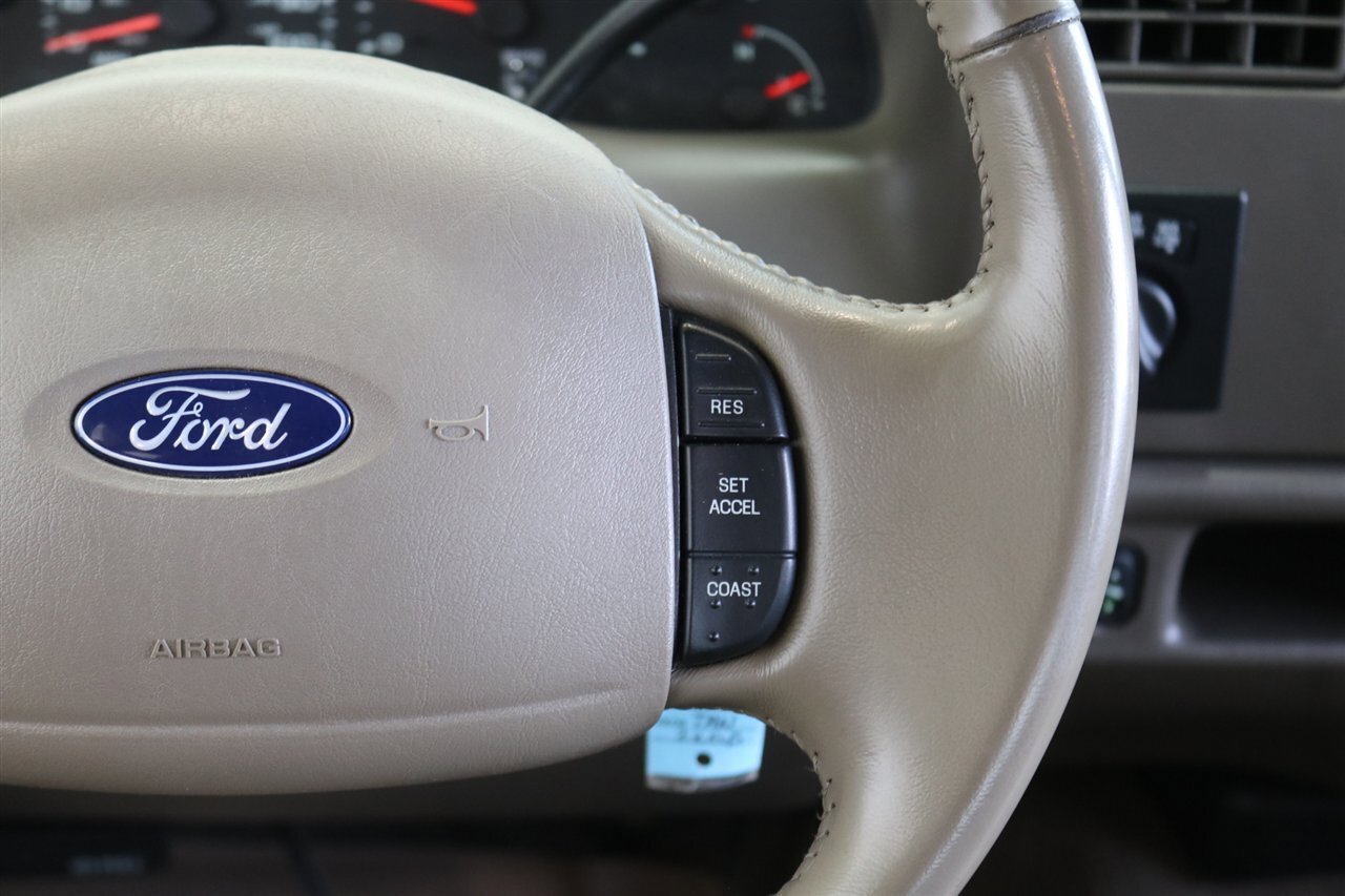 Used 2003 Ford F250 Lariat AWD/4WD image 83