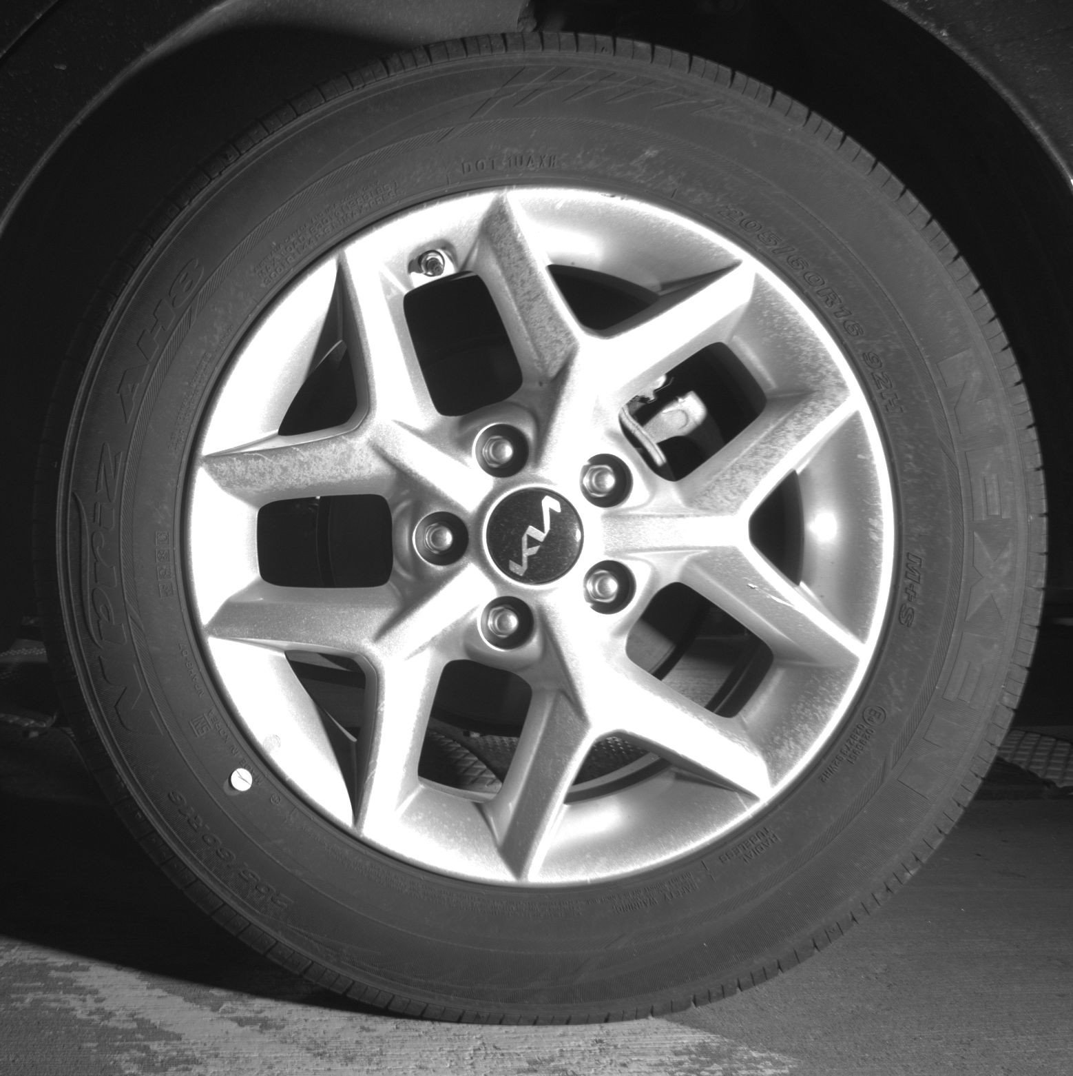 Used 2025 Kia Soul LX w/ LX Technology Package FWD image 14