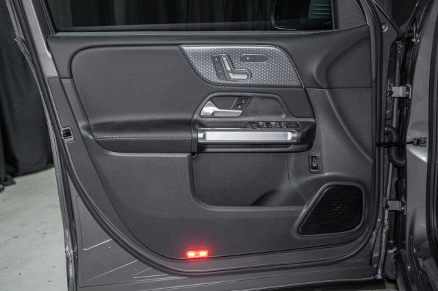 Certified 2026 Mercedes-Benz GLB 250 4MATIC image 10