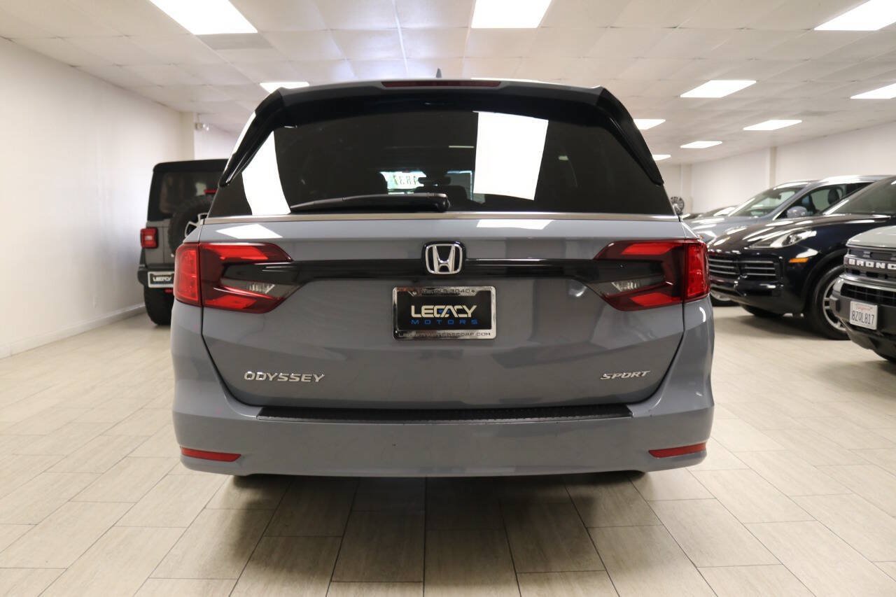 Used 2024 Honda Odyssey Sport image 7