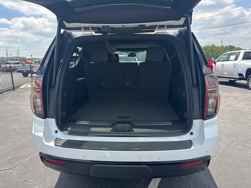 Used 2023 Chevrolet Suburban RST w/ Luxury Package AWD/4WD image 19