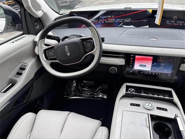 New 2025 Lincoln Navigator L Reserve image 14