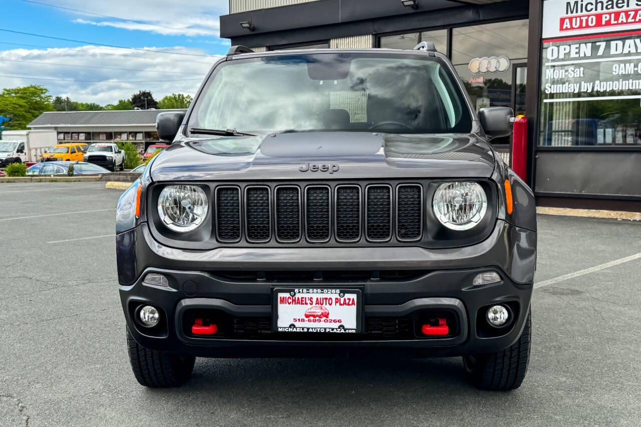 Used 2019 Jeep Renegade Trailhawk w/ UConnect 8.4 Nav Group AWD/4WD image 9