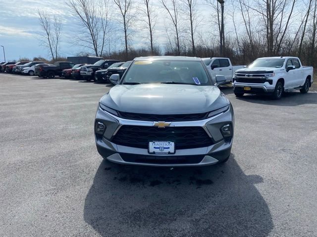 Used 2025 Chevrolet Blazer LT AWD/4WD image 4