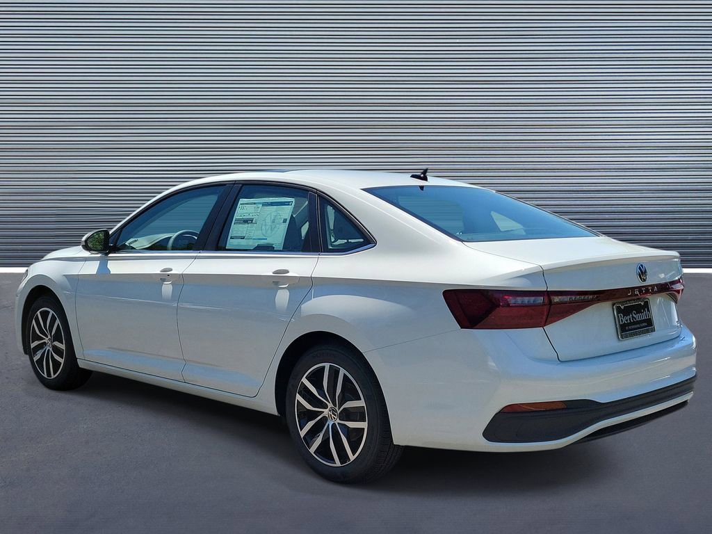New 2026 Volkswagen Jetta SE image 4