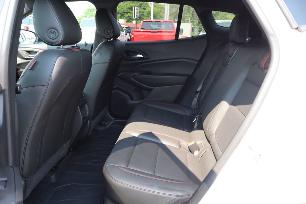 Used 2024 Chevrolet Trax RS w/ Driver Confidence Package FWD image 25