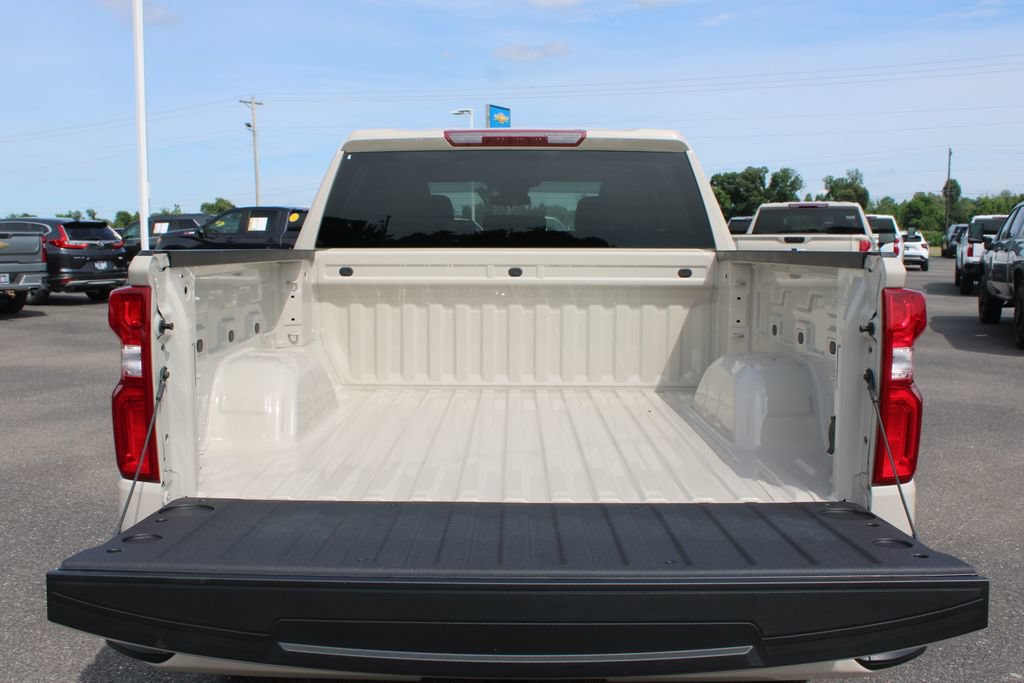 New 2026 Chevrolet Silverado 1500 RST AWD/4WD image 17