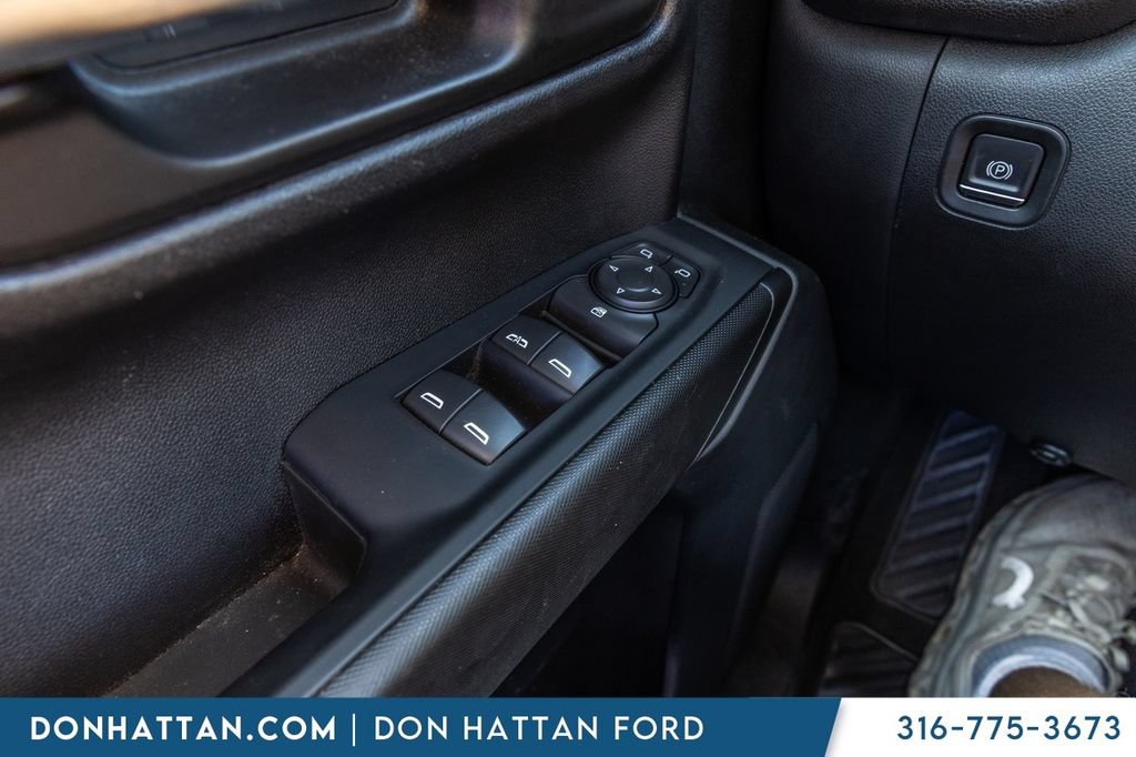Used 2022 Chevrolet Silverado 1500 Custom RWD image 10
