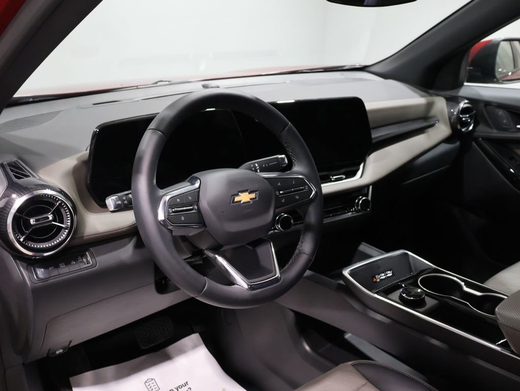 Used 2026 Chevrolet Equinox LT w/ Convenience Package II image 15