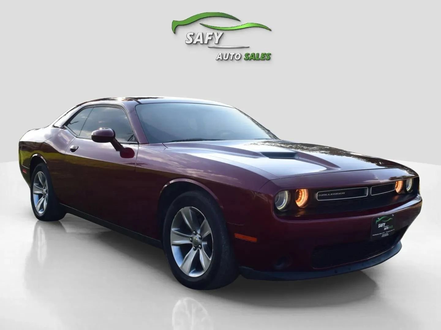 Used 2018 Dodge Challenger SXT