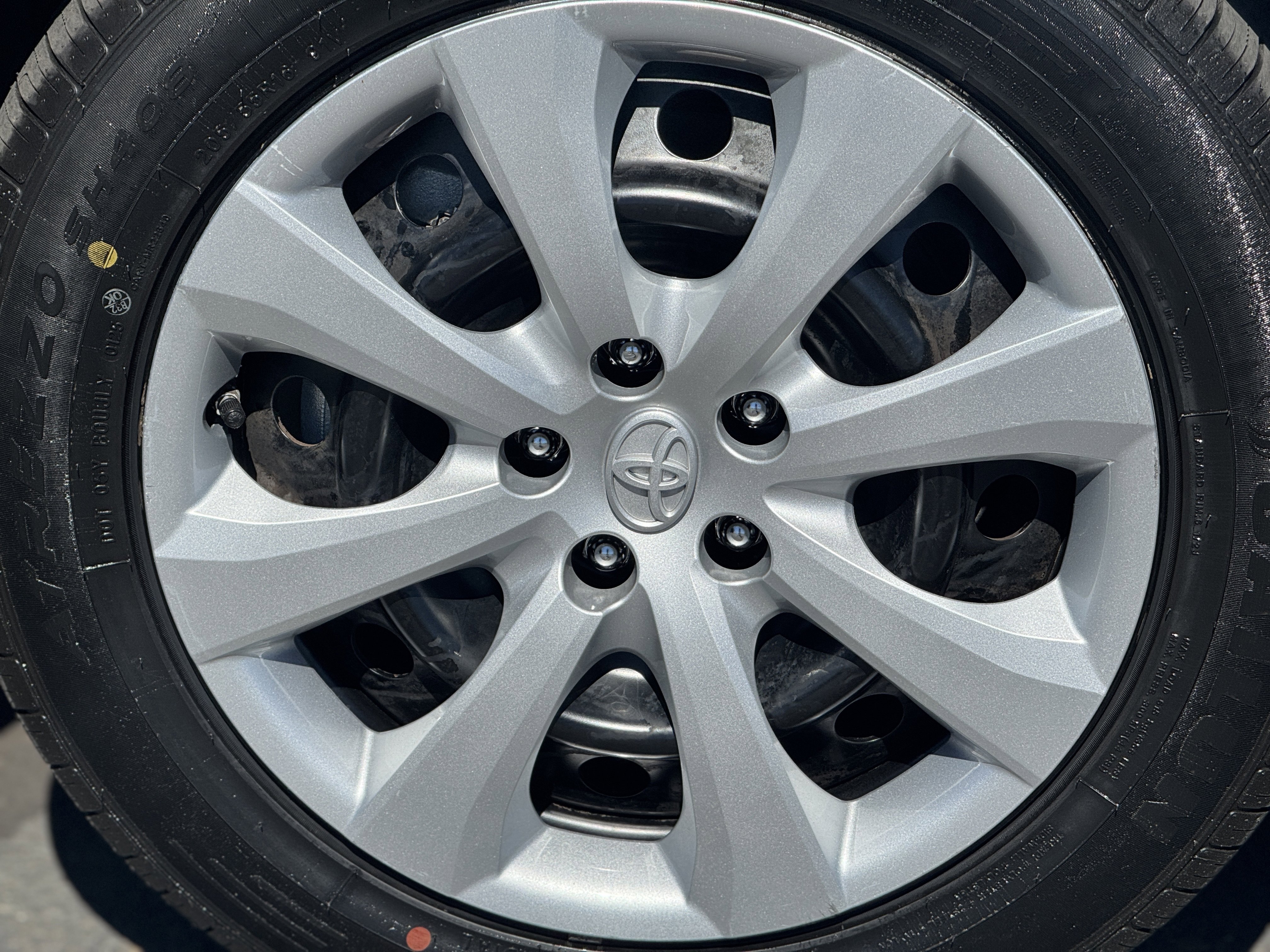 Used 2023 Toyota Corolla LE image 8