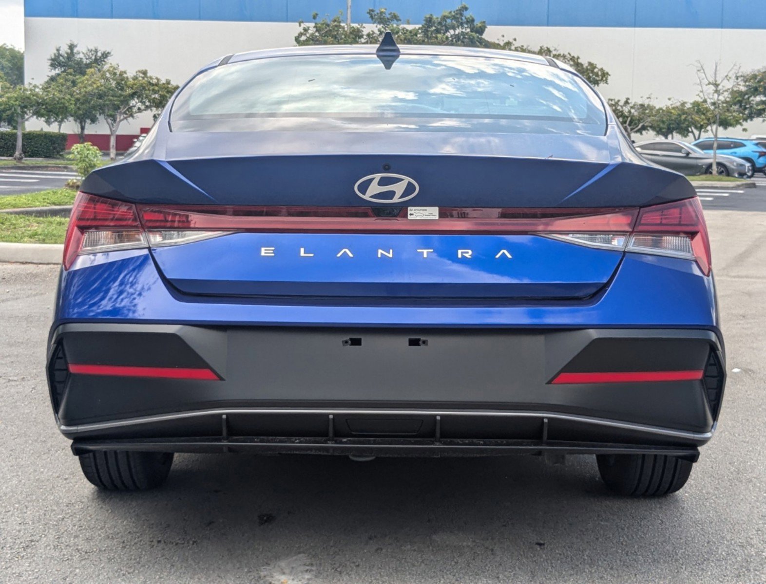 New 2025 Hyundai Elantra SEL image 6