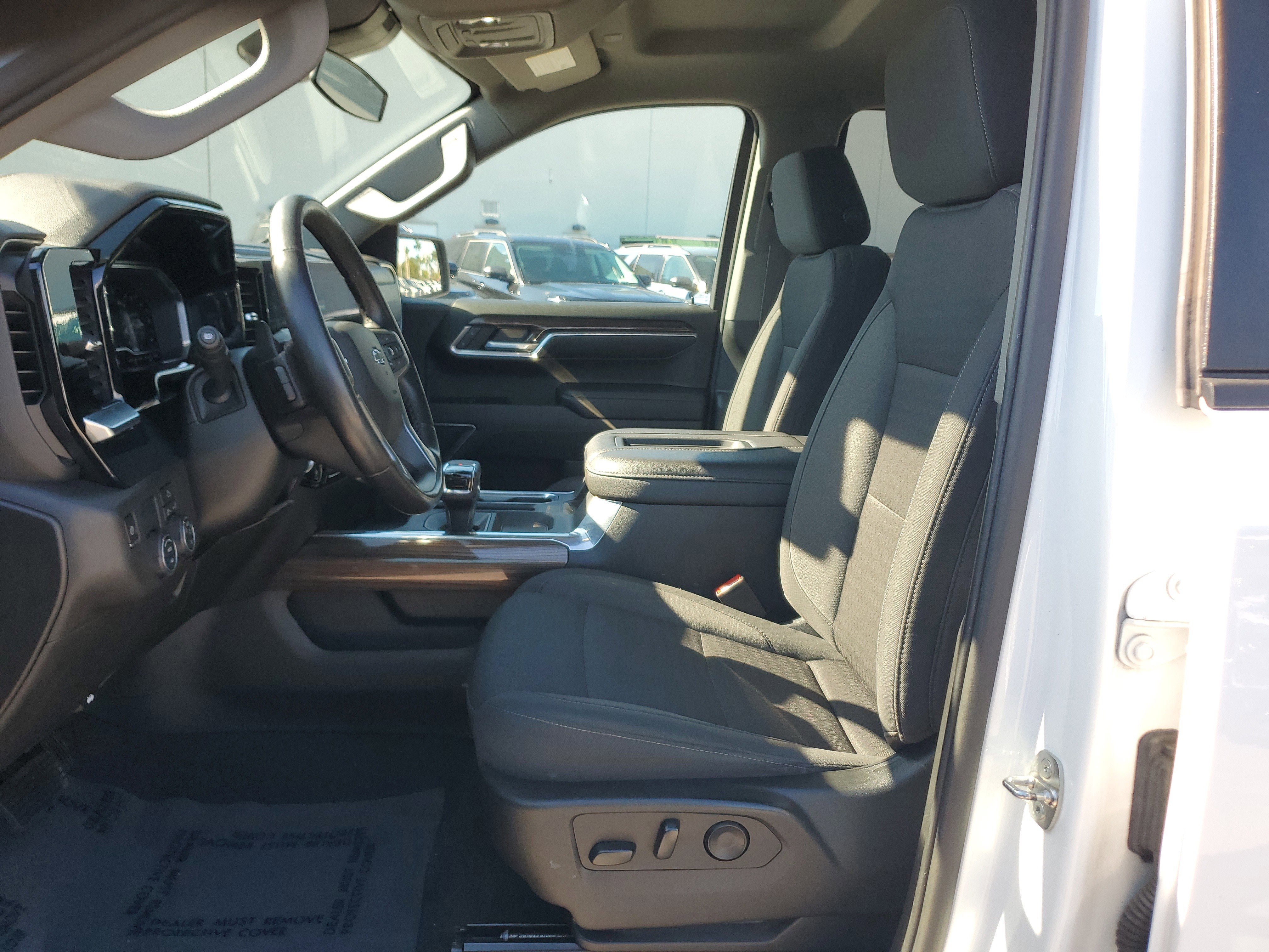 Used 2022 Chevrolet Silverado 1500 RST image 11