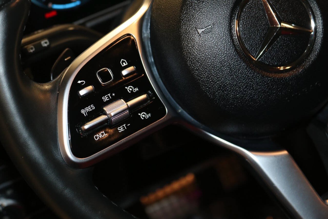 Used 2021 Mercedes-Benz GLA 250 4MATIC image 36